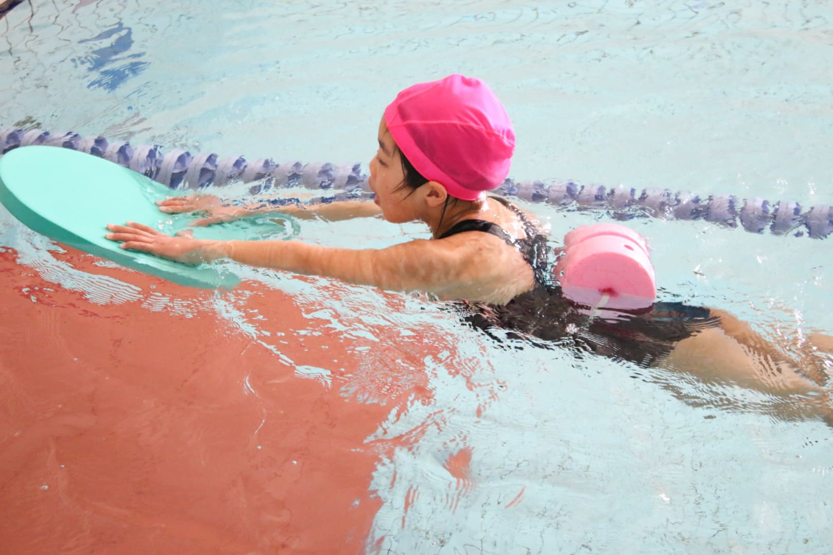 キッズスイミング画像